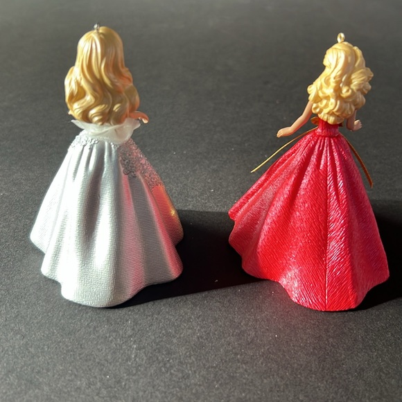 2015 Celebration Barbie Hallmark ornament set with box - Picture 3 of 6